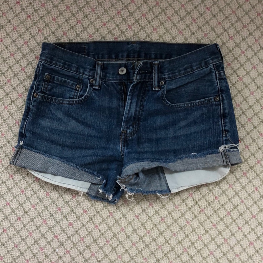 Women’s Levi shorts